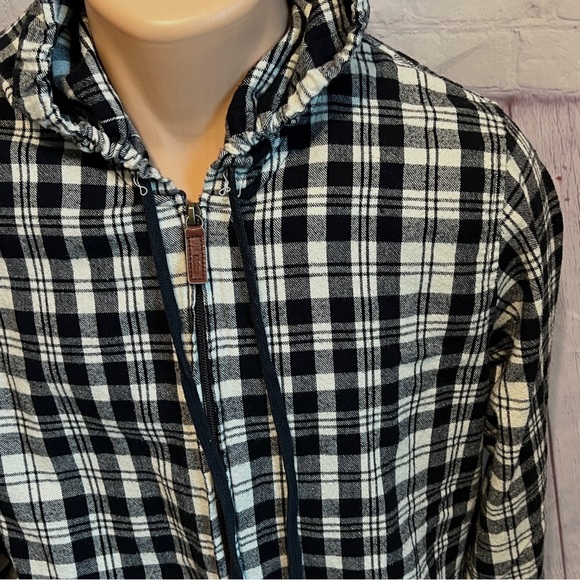 LL Bean Unisex Relaxed Fit Full Zip Flannel Plaid Hooded Jacket Size Medium - Picture 4 of 15